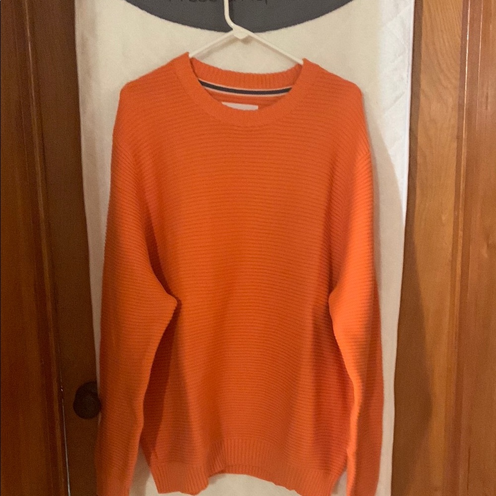 NWT Men's textured Orange Sweater